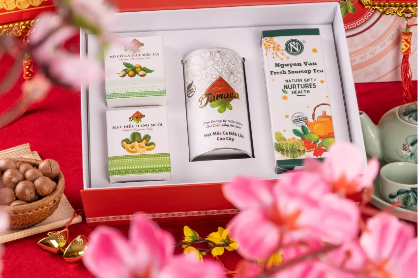 quà tết theo yêu cầu