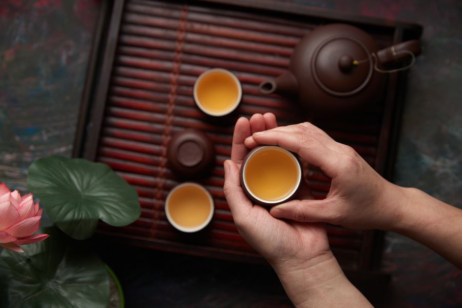 trà dễ ngủ cho người lớn tuổi