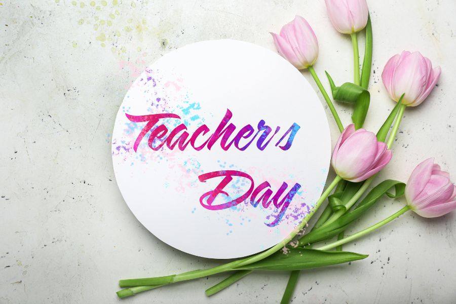 Những lưu ý nên biết khi chọn quà 20_11 cho giảng viên