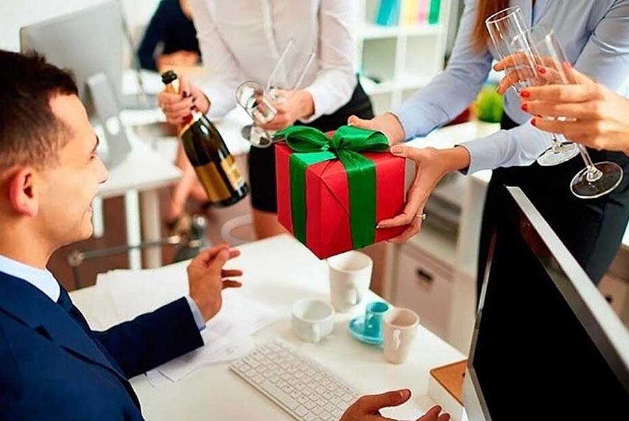 lời chúc tết sếp nam, sếp nữ, sếp cũ ý nghĩa