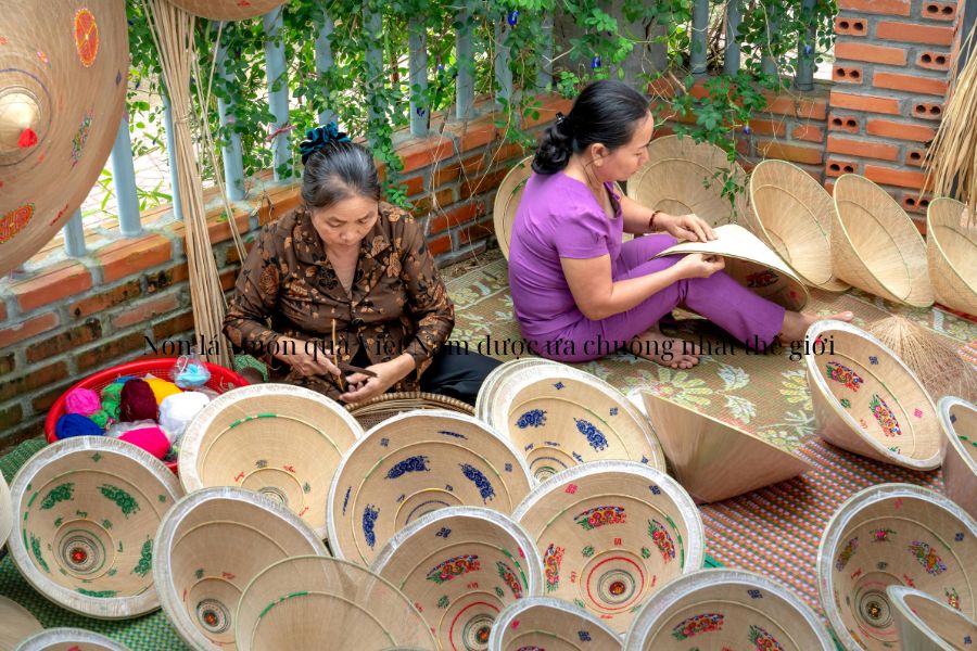 These Are the Vietnamese Souvenirs Visitors Love Most