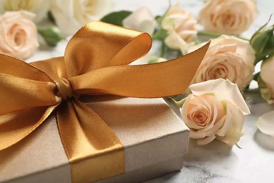 How to Choose the Right Gift for Someone You Just Met