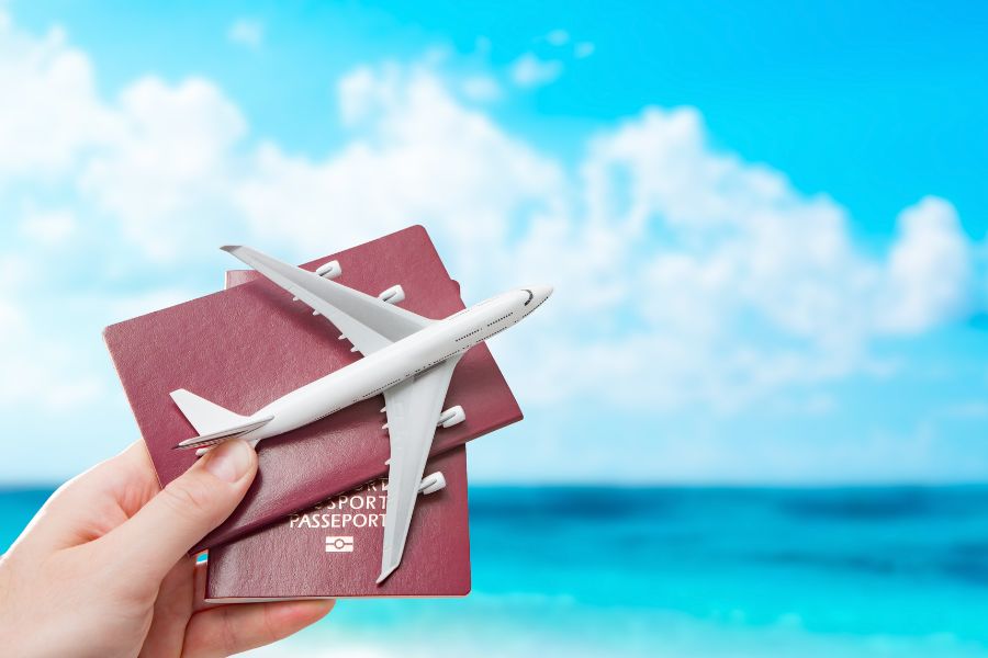 1 Du lịch mùa hè cần chuẩn bị đồ dùng gì