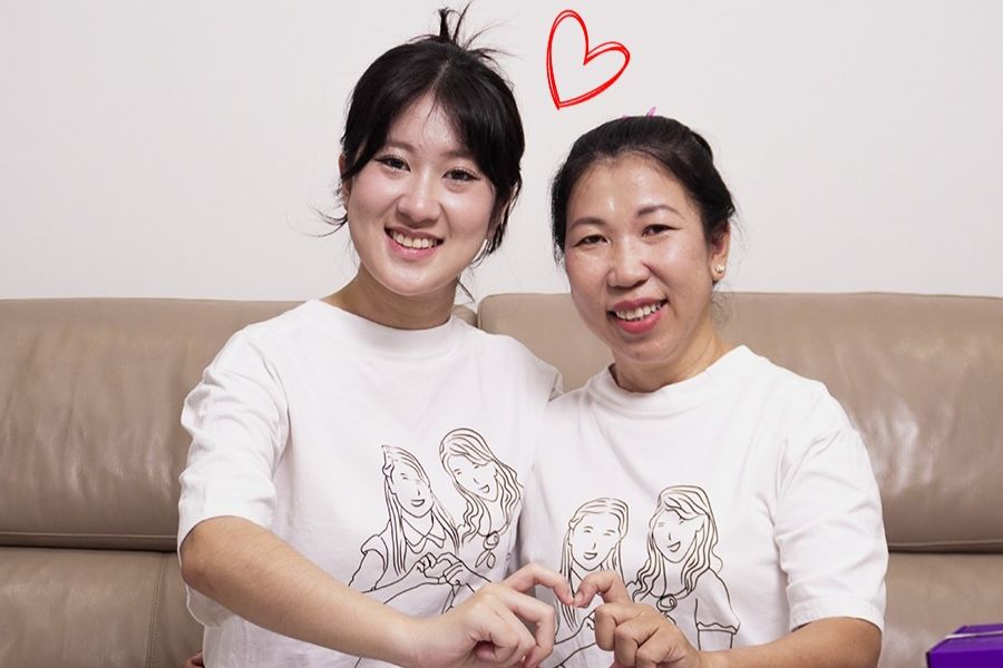 Gợi ý 50+ quà tặng mẹ theo độ tuổi chọn dễ dàng, ngập tràn yêu thương!