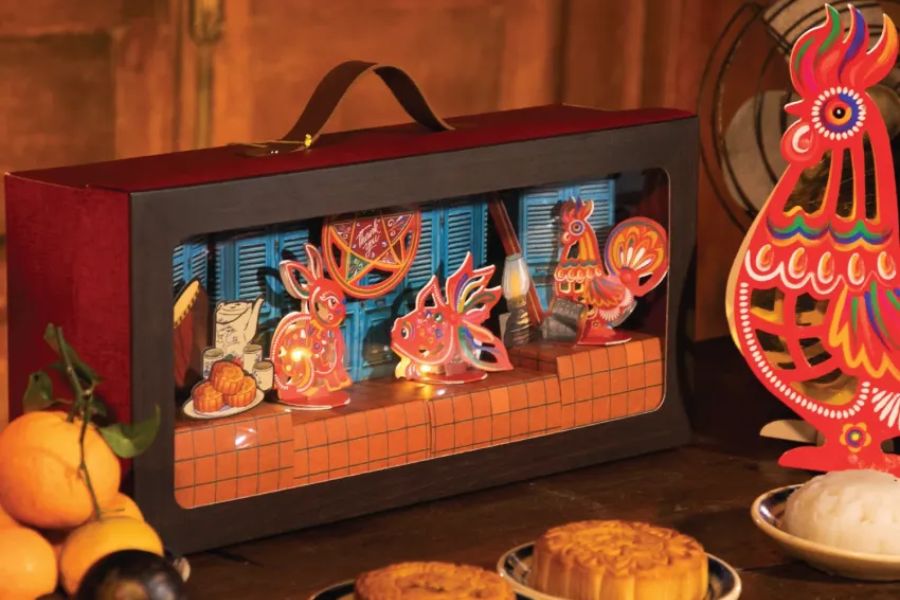 30+ Mid-Autumn Festival Gift Ideas: Traditional Mooncakes & More