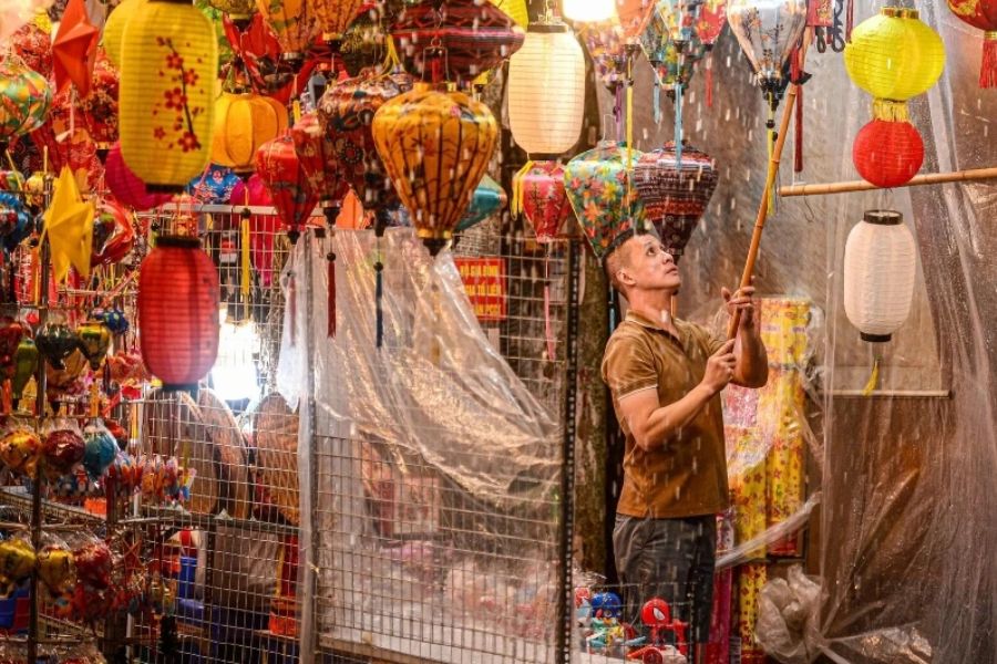 Hoạt động Trung thu trong nhà khi trời mưa bão - Vẫn ấm áp và trọn vẹn
