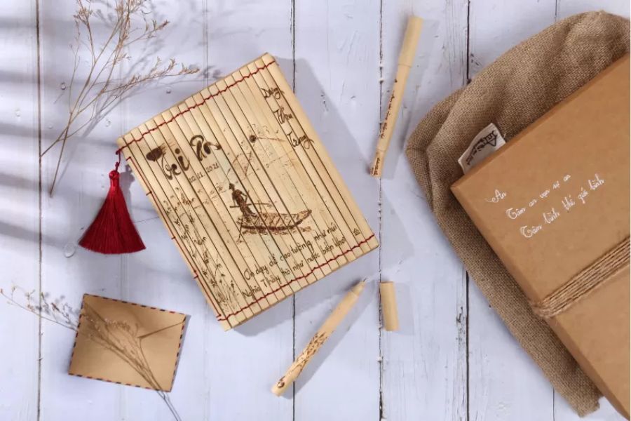 Hộp quà 20/11 - Gửi lời tri ân tinh tế đến thầy cô qua những set quà tinh tuyển