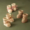 giày mây trang trí, chất liệu mây tự nhiên, thiết kế độc đáo, trang trí nhà cửa, sản phẩm thủ công, thân thiện môi trường