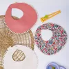 round bibs, made of highly absorbent cotton material, keeps baby's clothes clean during meals, bright colors, perfect for baby photoshoots