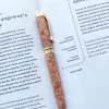 bút gỗ huyết long khắc tên kèm hộp, chất liệu gỗ tự nhiên, thiết kế tinh tế và thanh lịch, độ bền cao, chế tác tỉ mỉ, gợi ý quà tặng