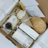 hộp quà tặng nến thơm, sáp thơm và hoa hồng sáp trắng, onio soapery, chus