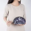 ví sò vải sáp in tay vải gai dày, size m, tcv36, chất vải batik h’mông, kiểu dáng thanh lịch, thiết kế lạ mắt, nhỏ gọn tiện lợi
, việt nam, adeva noni sài gòn, chus