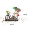 Chiếc Xe Bán Hoa trong bộ sưu tập xa đẩy hàng rong Việt Nam chính là mô hình nam châm hít tủ lạnh được thực hiện thủ công tinh xảo, hứa hẹn là món quà Việt Nam mà ai cũng ấn tượng