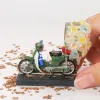 Nam châm tủ lạnh Xe Bán Cá Cảnh, một phần của BST Xe Đẩy Hàng Rong Sài Gòn, là món quà lưu niệm Việt Nam độc đáo, mô hình thủ công tỉ mỉ từng chi tiết