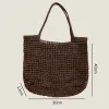 Túi Tote Versa Basket Smbro Được Móc Thủ Công Từ Sợi Raffia, Là Món Phụ Kiện Thời Trang Bền Vững Tôn Vinh Vẻ Đẹp Tối Giản Và Lý Tưởng Để Làm Quà Sinh Nhật