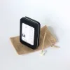 Hộp Trầm Hương Cao Cấp 100 Que là Trầm hương Việt Nam nguyên chất từ Quảng Nam, đựng trong hộp thiếc sang trọng, kèm đế cắm tinh tế