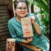Central Highland Roasted Macadamia Nut (500G) offers a taste of the wild - cracked to perfection, this nutritious and healthy snack makes a delightful Vietnamese gift