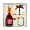 Set Quà Tặng "Wonderful Time" mang đến niềm vui ngập tràn qua từng tặng phẩm, với hộp quà đẹp mắt gồm rượu mơ, nến thơm và socola cao cấp, là món quà tuyệt vời cho những dịp đặc biệt.