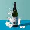 Set Quà Tết "Enjoy Your Time" mang đến sự tinh tế của nghệ thuật thưởng thức sake, với hộp quà sang trọng gồm sake và ly vang, là lựa chọn hoàn hảo cho quà Tết doanh nghiệp.