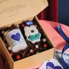 Hộp Quà Tặng Valentine Nến Thơm Cỡ Nhỏ & Móc Khóa Gấu Cho Bạn Trai – điều nhỏ bé nhưng đủ khiến chàng rung động, là hộp quà Valentine tinh tế dành riêng cho nam, gửi gắm yêu thương trọn vẹn