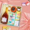 Set Quà "Full Senses" mang đến trải nghiệm tinh hoa của từng hương vị, với hộp quà tặng gồm rượu mơ, socola, trà và mật ong, là set quà 8/3 tinh tế, hoàn hảo dành tặng cho nữ