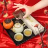Hộp Quà "Thanh Tao" – nhẹ nhàng gửi trọn yêu thương với set quà trầm hương kèm lư xông, kết hợp cùng bộ ấm và hũ đựng trà tinh tế, được nâng niu trong hộp gỗ tinh xảo, tạo nên món quà sinh nhật cao cấp đầy ý nghĩa.