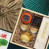 Hộp Quà 'Hương Trà' trao trọn phút thư giãn sang trọng với set quà ấm và hũ đựng cùng trầm hương vòng cao cấp, là món quà sinh nhật sang trọng hoặc quà sức khỏe ý nghĩa.