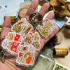 Móc Khóa Mica Hình Ảnh Việt Nam -  phụ kiện nhỏ gọn nhưng đầy nghệ thuật, kể lại những câu chuyện thân quen qua thiết kế in cao cấp, hoàn hảo để treo túi hay làm quà lưu niệm ấn tượng.