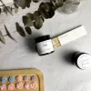 Set Quà Tặng Nến Thơm Hương Cà Phê, với nến thơm hũ thủy tinh và hộp quà kèm hoa sáp, là món quà sinh nhật tinh tế, giúp gửi trao phút giây đầy năng lượng và sự thư giãn cho người nhận.
