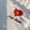Áo Thêu Cờ Việt Nam Kèm Tên Theo Yêu Cầu là món quà tặng cá nhân hóa tuyệt vời sẽ là lựa chọn hoàn hảo cho những ai yêu thích Áo Thun Thêu Quốc Kì và muốn sở hữu Quà Lưu Niệm Việt Nam đặc biệt.