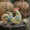 Tượng gốm gà ngũ sắc – tượng gà bằng gốm nghệ thuật mang vượng khí cho không gian sống, tượng sành trang trí nhà, quà tân gia và quà lưu niệm Việt Nam ý nghĩa.
