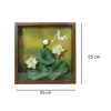 Tranh Sen Bình An kích thước 25 x 25cm là bức tranh hoa giấy thủ công tinh tế, có thể in chữ theo yêu cầu, nhẹ nhàng tô điểm không gian sống và trở thành món quà tân gia hay quà lưu niệm đầy ý nghĩa.
