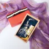 Set quà "Định Duyên" phiên bản "Hoàng Thanh" biểu tượng cho tình yêu đương bền chặt, là lễ vật đính ước ý nghĩa kết hợp đồ trang trí phong thủy và phụ kiện thời trang tinh tế, tạo nên món quà lưu niệm Việt Nam đặc sắc.