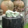 Tượng heo hoan hỉ gốm sứ mang vẻ vui tươi hớn hở đáng yêu, được chế tác từ nghệ thuật gốm truyền thống, vừa là món đồ trang trí nhà cửa tinh tế, vừa là quà lưu niệm đặc trưng của Việt Nam và món quà tặng phong thủy mang lại may mắn.