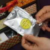 Hộp quà cá nhân hóa "Tủ Tri Ân" với hạt và kẹo trái cây cùng khung tranh in theo yêu cầu, hộp quà 3D sáng tạo làm quà sinh nhật độc đáo và quà tặng thủ công ý nghĩa.