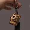 Móc khóa gỗ hình camera Zeiss Ikon Super Ikonta tái hiện trọn vẹn nét cổ điển, móc khóa gỗ thật thủ công gọn nhẹ quà lưu niệm độc nhất