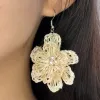 Bông tai Flora từ sợi dứa định nghĩa mới về trang sức thủ công, hoa tai thủ công từ thiên nhiên quà cho nữ lưu niệm Việt Nam