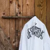 The "Destroy Monday" cotton T-shirt combines creativity and comfort, making it perfect for bold spirits, travel groups, birthdays, or as a unique Vietnamese souvenir.