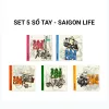 Bộ 5 cuốn sổ tay Hà Nội Life – Sài Gòn Life với 100 trang ghi chép, tái hiện câu chuyện phố phường Việt Nam, là món quà lưu niệm ý nghĩa.