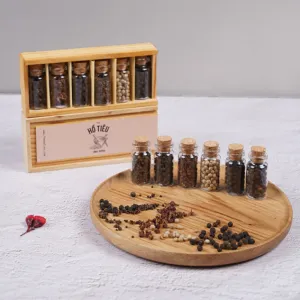 peppercorn gift set, whole clean pepper, set of 6 jars of pepper, fragrant pepper, long-lasting flavor, organic clean pepper