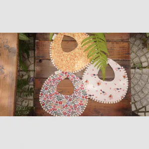 yếm tròn linen và cotton y2, thấm hút tốt, phụ kiện đáng yêu và tiện dụng, thiết kế sử dụng được cả 2 mặt