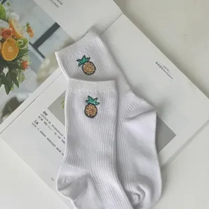 tất/vớ cao cổ thêu tay, tất thêu hình nhỏ xinh, vớ thêu phong cách vintage, tất cotton thoáng mát, quà tặng bạn bè
