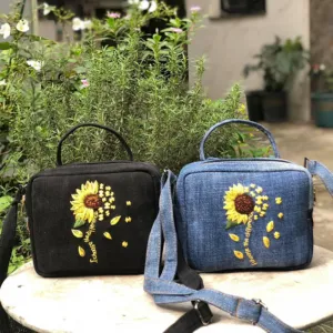 túi hộp thêu hoa hướng dương, đáy đứng, quai xách tiện lợi, họa tiết thêu hoa nữ tính, bền đẹp, sử dụng được lâu dài