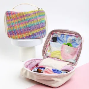 handwoven recycled plastic cosmetic bag, versatile and convenient bag, bright colors, ideal for travel
