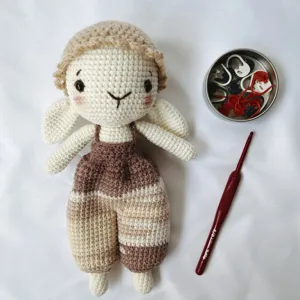crochet mochi bunny, hand-knitted rabbit, handmade rabbit plush, mini woolen keychain, rabbit plush toy