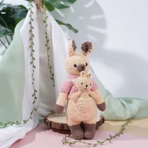 crochet stuffed standing kangaroo mommy and baby, medium size, woolen kangaroo plush, mother and baby kangaroo stuffed animals