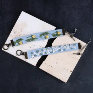 vòng tay linen xanh thêu hoa, phong cách vintage, retro, boho, thủ công tinh xảo, phụ kiện thời trang độc đáo, quà tặng ý nghĩa, handmade, tạp hóa ú, chus