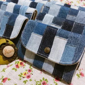 handmade denim patches wallet, combining multiple colors of denim scraps, rugged and stylish style, compact and convenient size