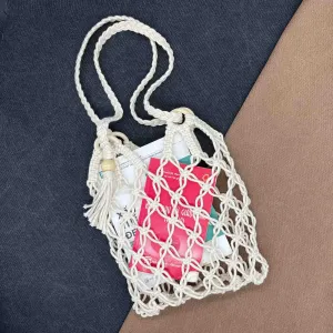 macramé net bag with wooden ring, compact and convenient, carefree macramé style, suitable for beach trips or outdoor activities