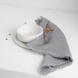 khăn ăn “tĩnh”, chất liệu linen, phong cách tối giản và mộc mạc, trang trí bàn ăn thêm sang trong, độ bền cao, có thể sử dụng lâu dài